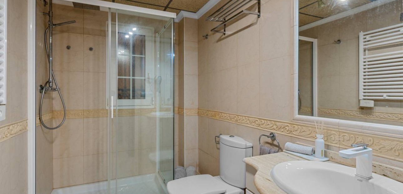 Herverkoop - Appartement / flat -
Cabo Roig