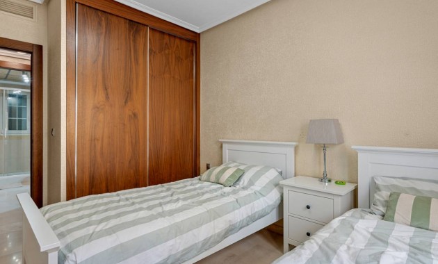 Herverkoop - Appartement / flat -
Cabo Roig