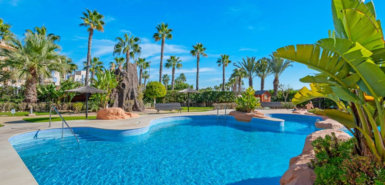 Herverkoop - Appartement / flat -
Cabo Roig