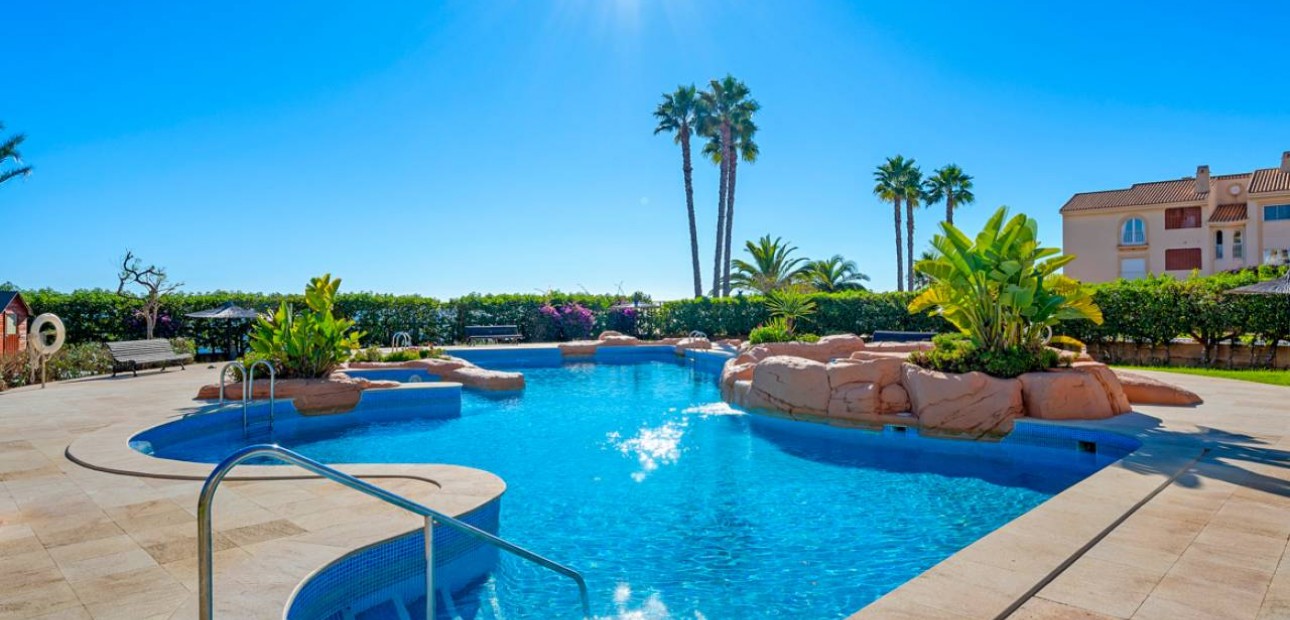 Herverkoop - Appartement / flat -
Cabo Roig