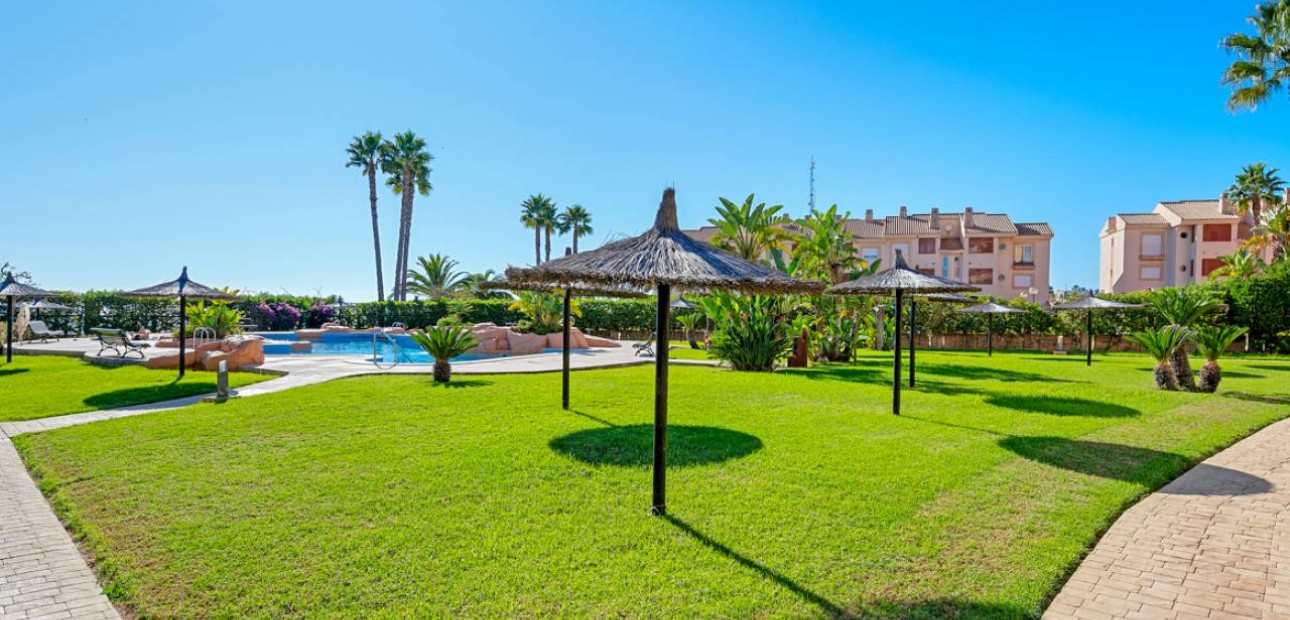 Herverkoop - Appartement / flat -
Cabo Roig