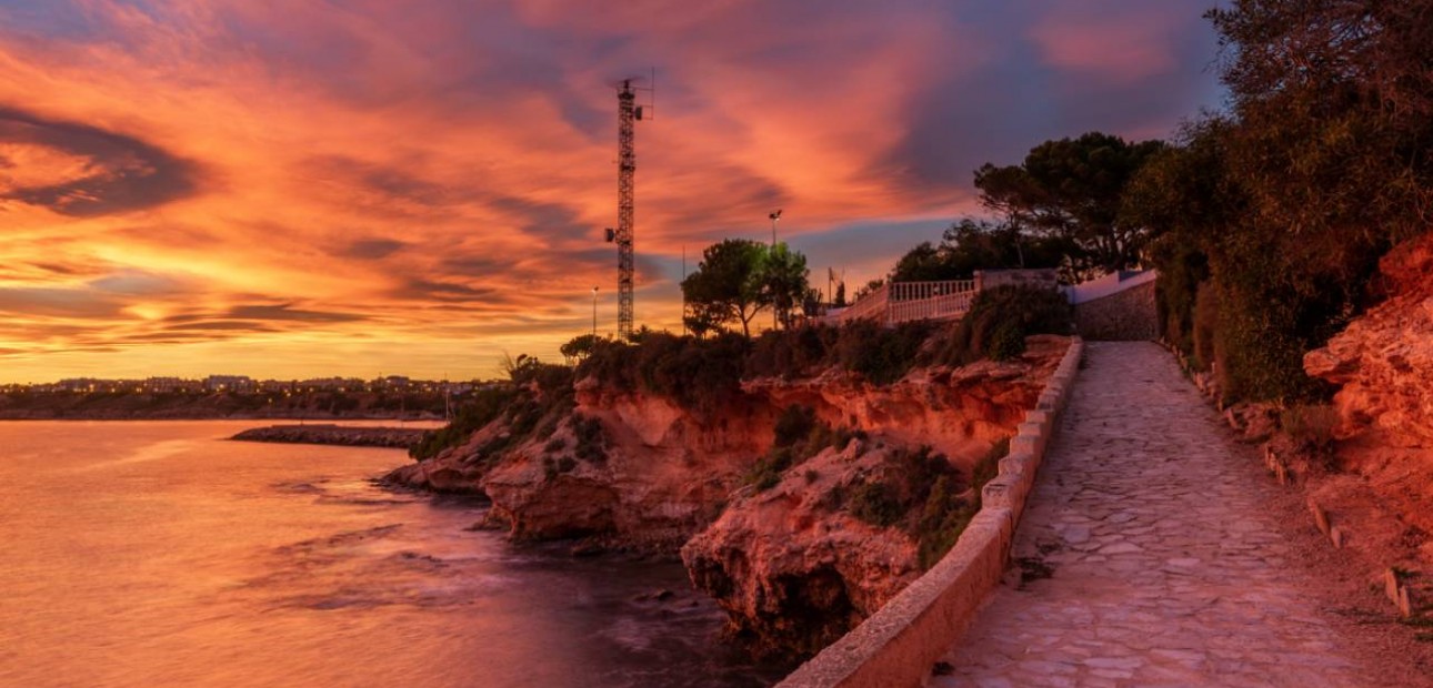 Herverkoop - Appartement / flat -
Cabo Roig