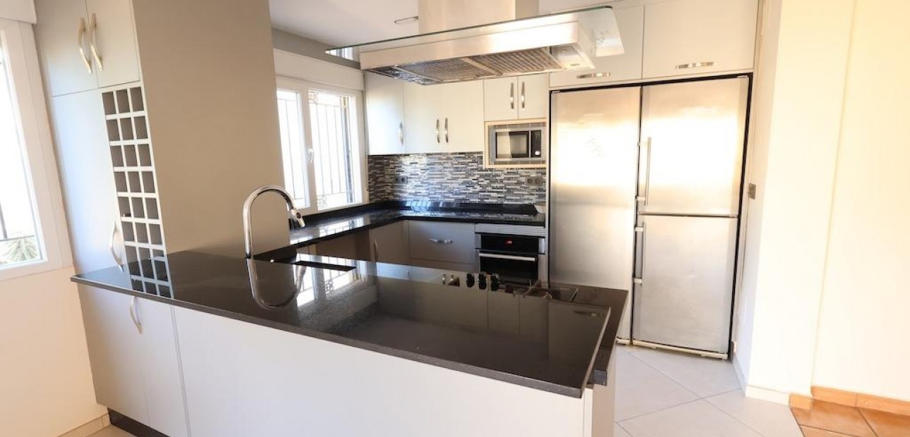 Herverkoop - Villa -
Orihuela Costa - Villamartín-Las Filipinas