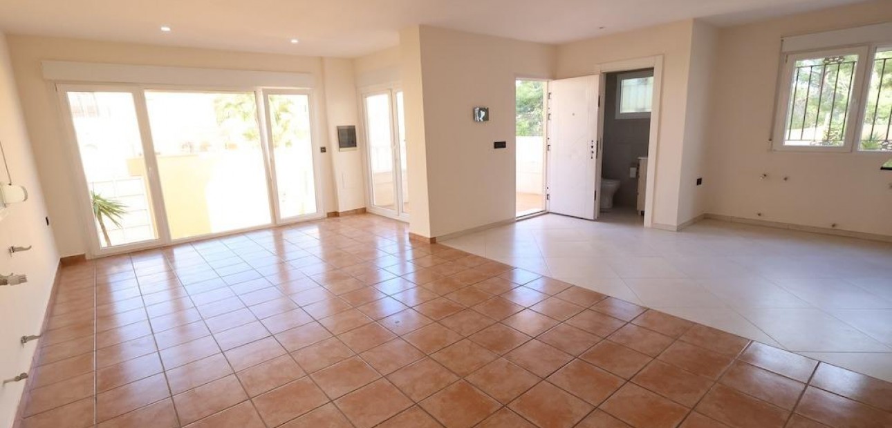 Herverkoop - Villa -
Orihuela Costa - Villamartín-Las Filipinas