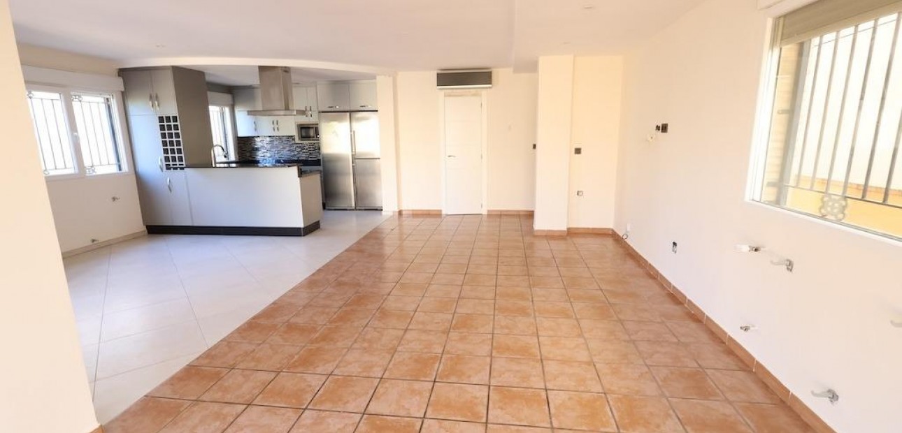 Herverkoop - Villa -
Orihuela Costa - Villamartín-Las Filipinas