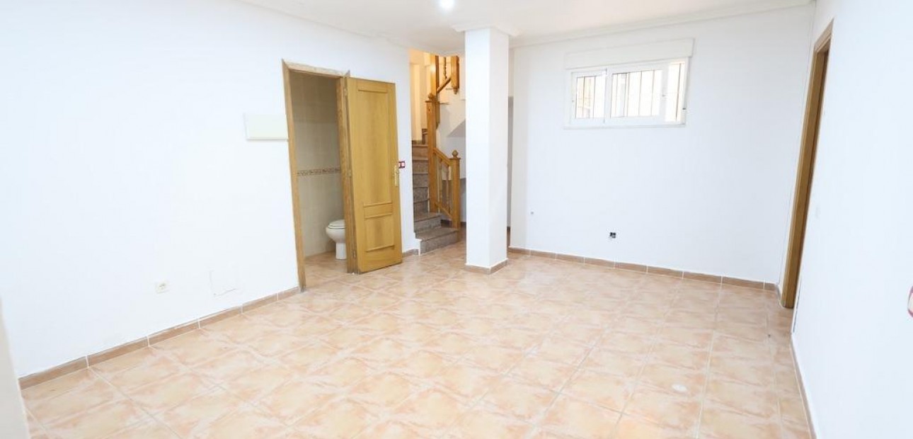Herverkoop - Villa -
Orihuela Costa - Villamartín-Las Filipinas