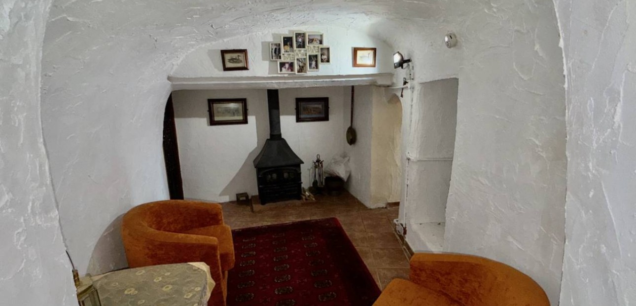 Herverkoop - Finca / Country Property -
Orihuela