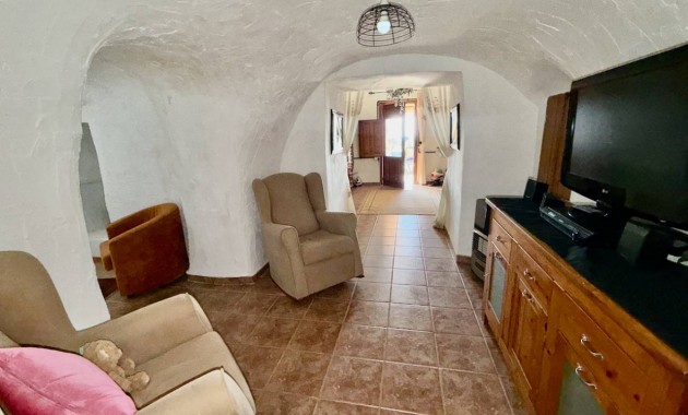 Herverkoop - Finca / Country Property -
Orihuela