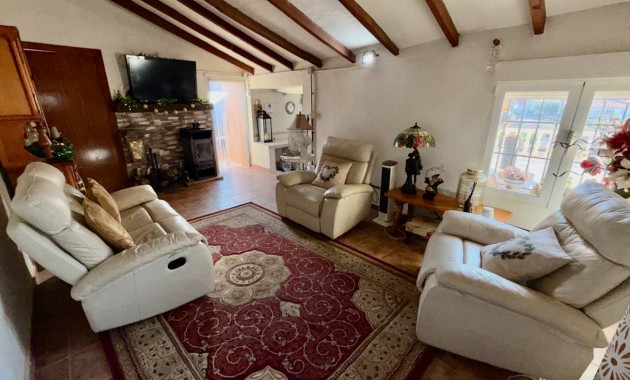 Herverkoop - Finca / Country Property -
Orihuela