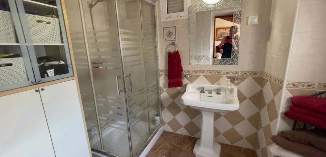 Herverkoop - Finca / Country Property -
Orihuela