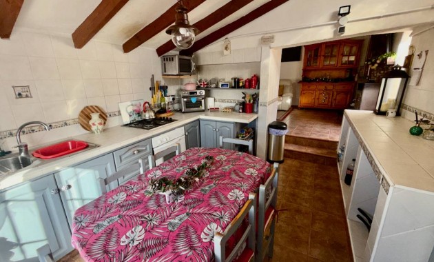 Herverkoop - Finca / Country Property -
Orihuela