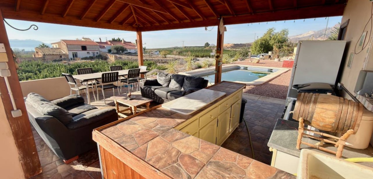 Herverkoop - Finca / Country Property -
Orihuela