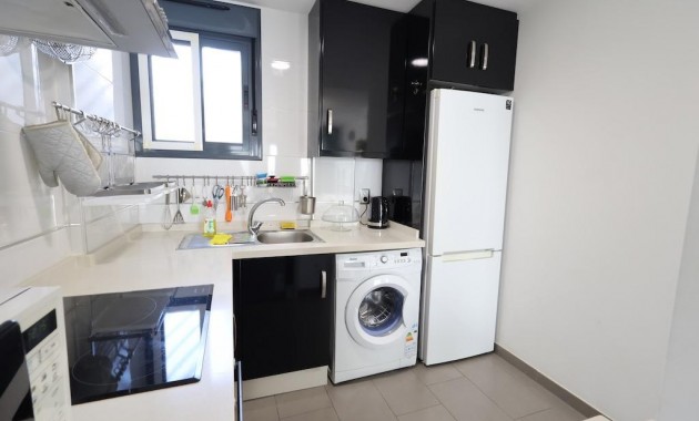 Sale - Bungalow -
Orihuela Costa - La Zenia