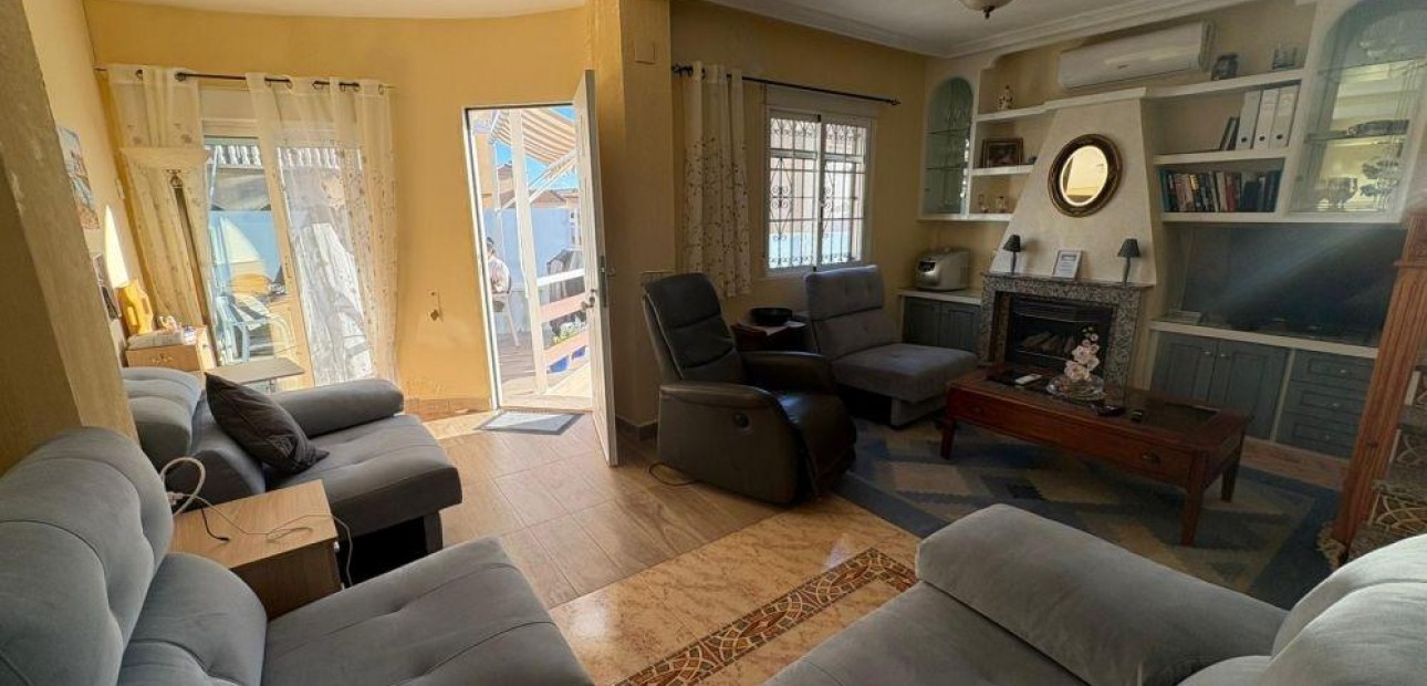 Sale - Terraced house -
Orihuela Costa - Villamartín-Las Filipinas