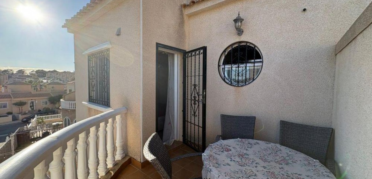 Sale - Terraced house -
Orihuela Costa - Villamartín-Las Filipinas