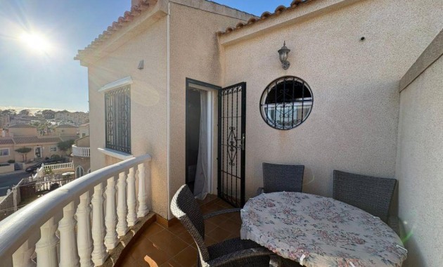 Sale - Terraced house -
Orihuela Costa - Villamartín-Las Filipinas