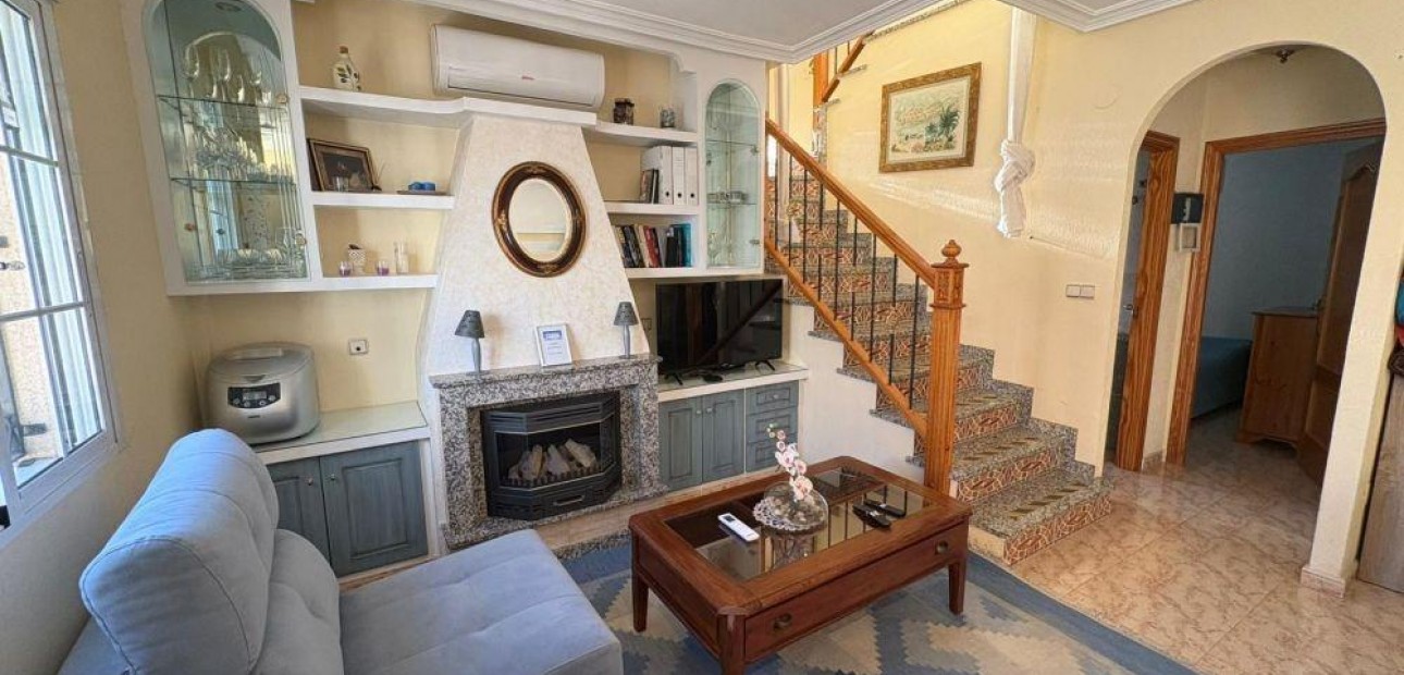 Sale - Terraced house -
Orihuela Costa - Villamartín-Las Filipinas