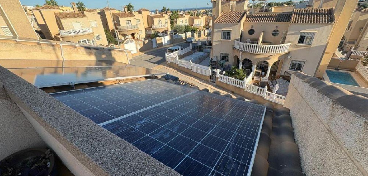 Sale - Terraced house -
Orihuela Costa - Villamartín-Las Filipinas