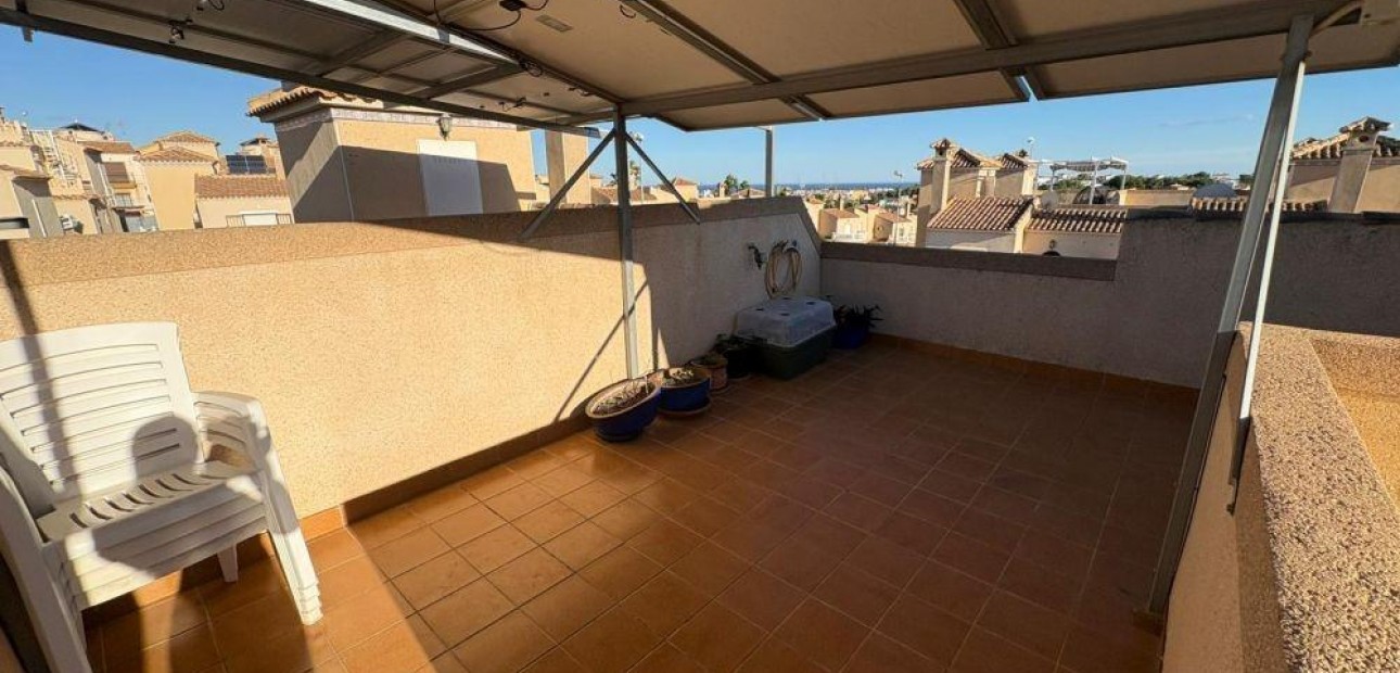 Sale - Terraced house -
Orihuela Costa - Villamartín-Las Filipinas