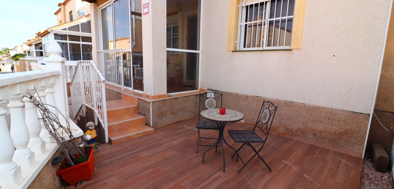 Sale - Quad Villa -
Algorfa - Montebello