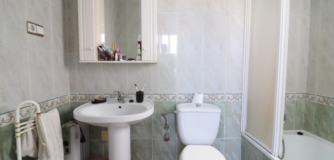 Sale - Quad Villa -
Algorfa - Montebello