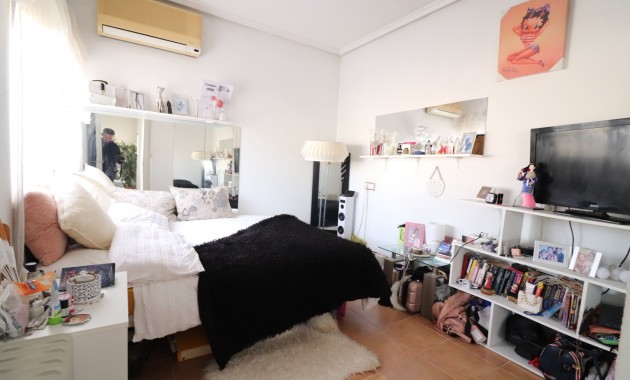 Sale - Quad Villa -
Algorfa - Montebello