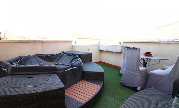 Sale - Quad Villa -
Algorfa - Montebello