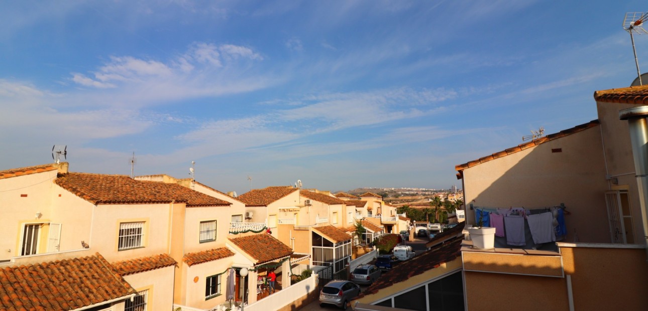 Sale - Quad Villa -
Algorfa - Montebello