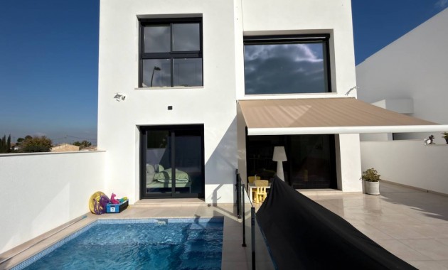 Sale - Villa -
Formentera del Segura - Formentera de Segura