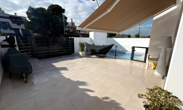 Sale - Villa -
Formentera del Segura - Formentera de Segura