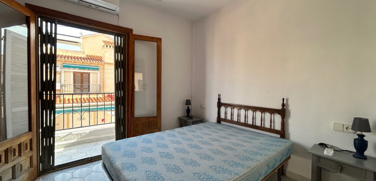 Herverkoop - Herenhuis -
El Chaparral