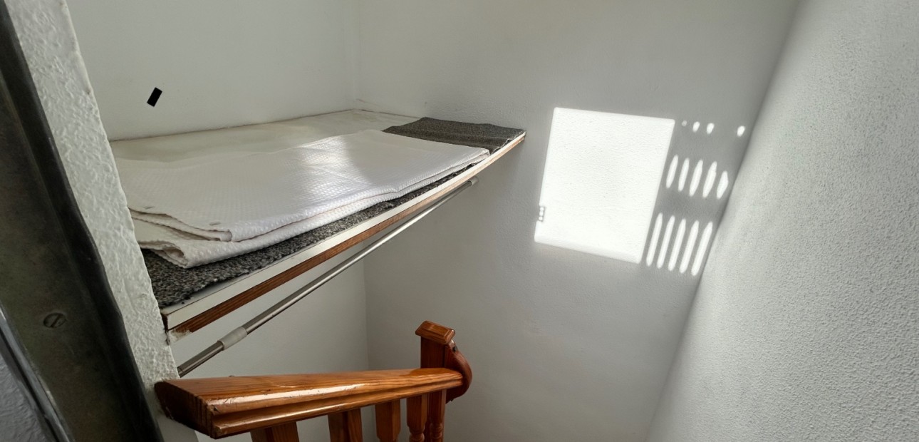 Herverkoop - Herenhuis -
El Chaparral