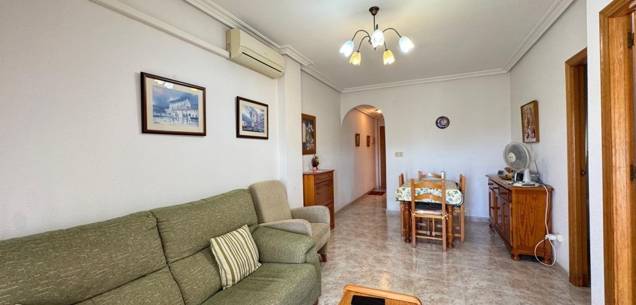 Herverkoop - Appartement / flat -
Torrevieja - Centro