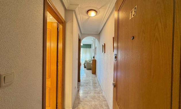 Herverkoop - Appartement / flat -
Torrevieja - Centro