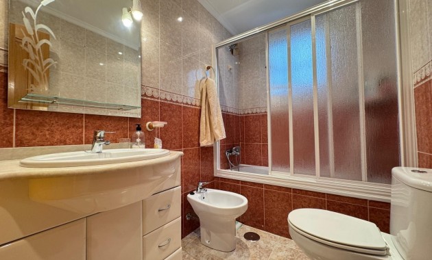 Herverkoop - Appartement / flat -
Torrevieja - Centro