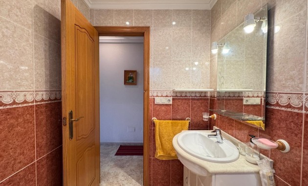 Herverkoop - Appartement / flat -
Torrevieja - Centro