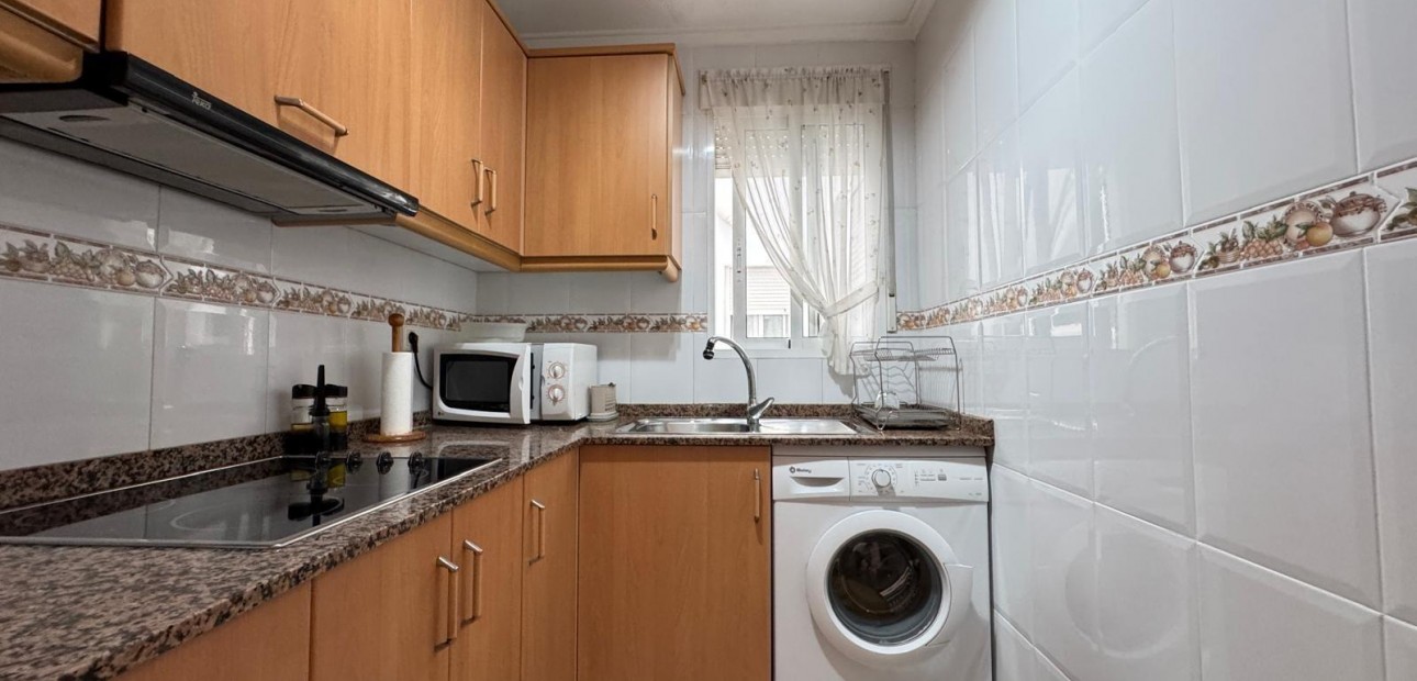 Herverkoop - Appartement / flat -
Torrevieja - Centro