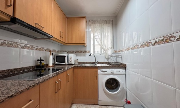 Herverkoop - Appartement / flat -
Torrevieja - Centro