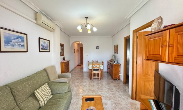Herverkoop - Appartement / flat -
Torrevieja - Centro