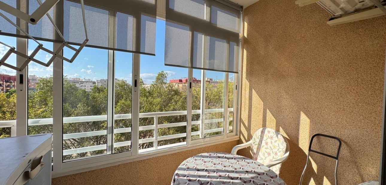 Herverkoop - Appartement / flat -
Torrevieja - Centro