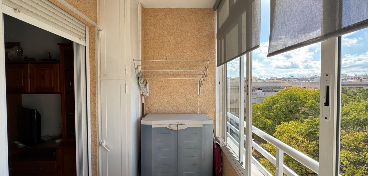 Herverkoop - Appartement / flat -
Torrevieja - Centro