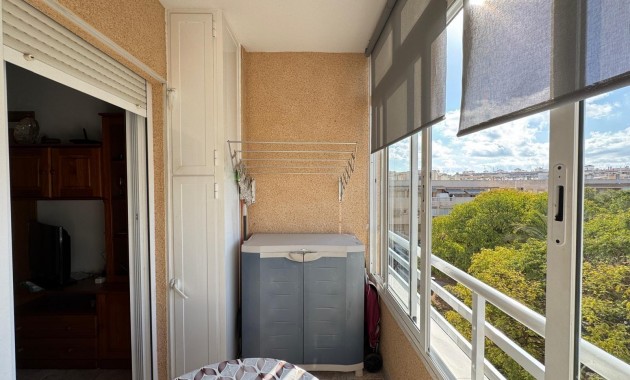 Herverkoop - Appartement / flat -
Torrevieja - Centro