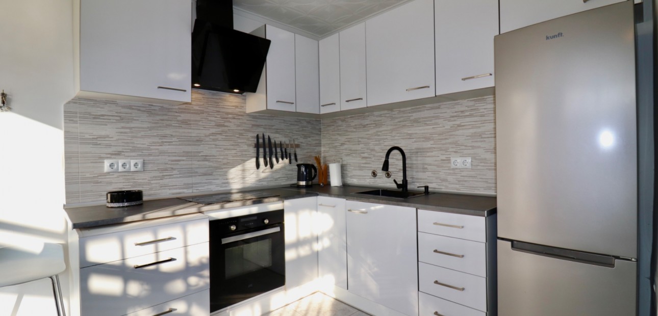 Venta - Town house -
Torrevieja - La Siesta - San Luis