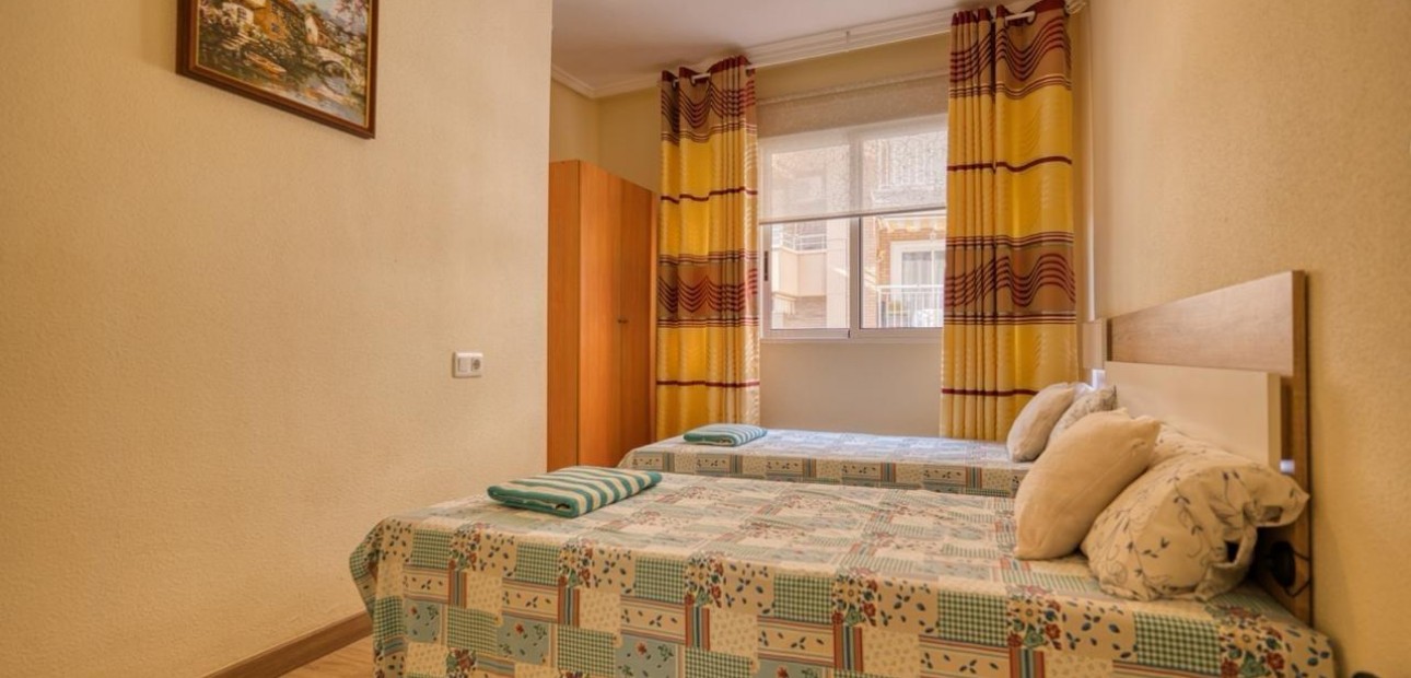 Herverkoop - Appartement / flat -
Torrevieja - Centro