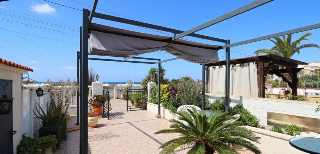 Venta - Adosado -
Ciudad Quesada - Ciudad Quesada - Town