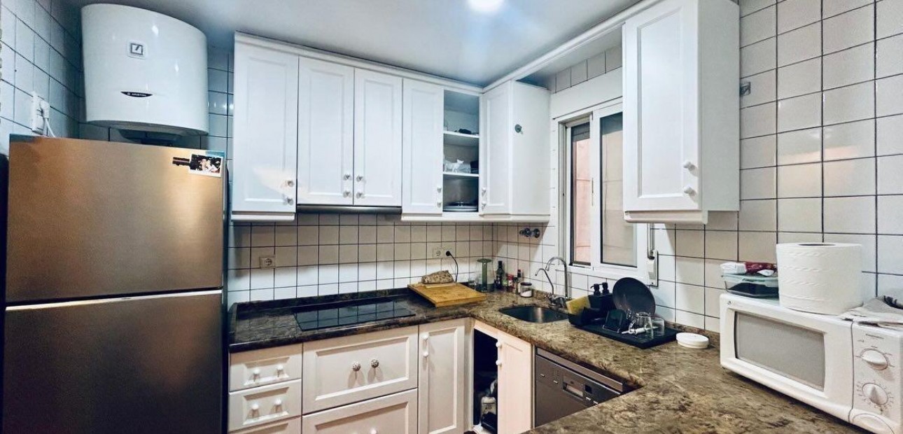 Sale - Apartment / flat -
Torrevieja - Acequion