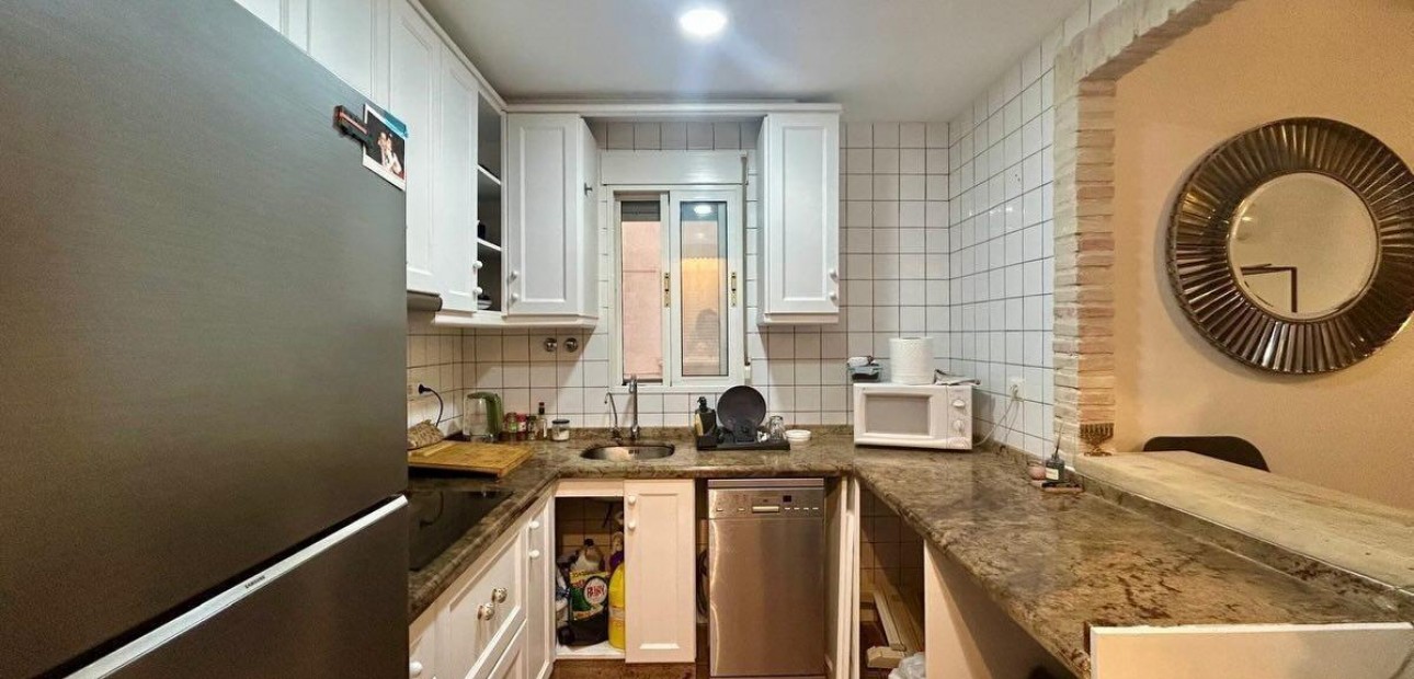 Sale - Apartment / flat -
Torrevieja - Acequion