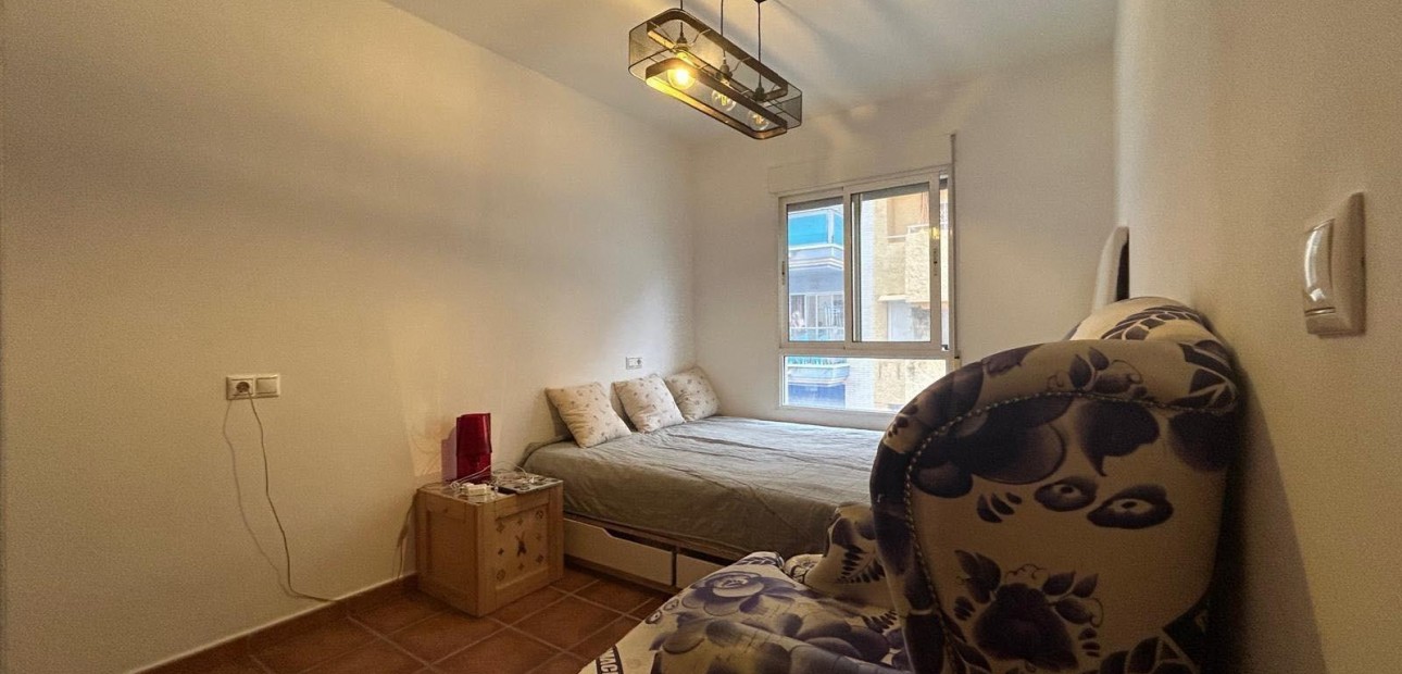 Sale - Apartment / flat -
Torrevieja - Acequion