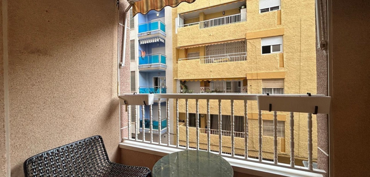 Sale - Apartment / flat -
Torrevieja - Acequion