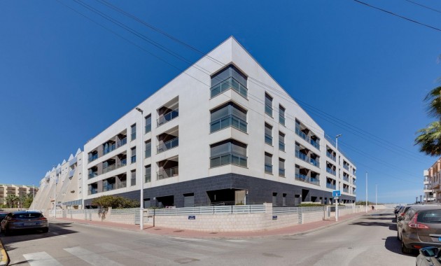 Sale - Apartment / flat -
Torrevieja - La Mata pueblo